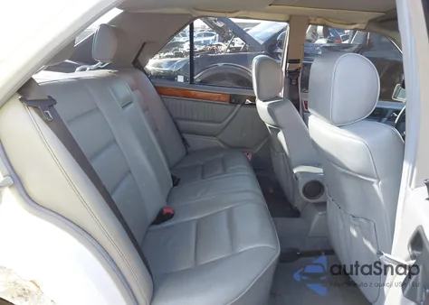 1995 Mercedes-Benz E 320 Base/320 Special from USA, damaged, VIN WDBEA32E9SC193150